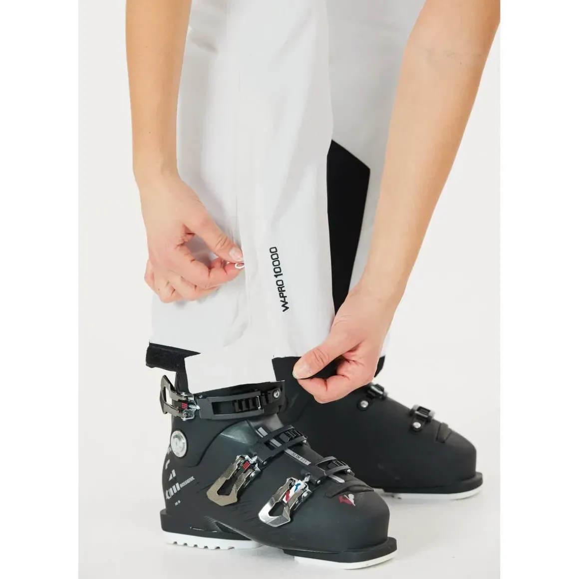 Whistler Drizzle W-Pro 10.000 Skisæt Dame, red alert